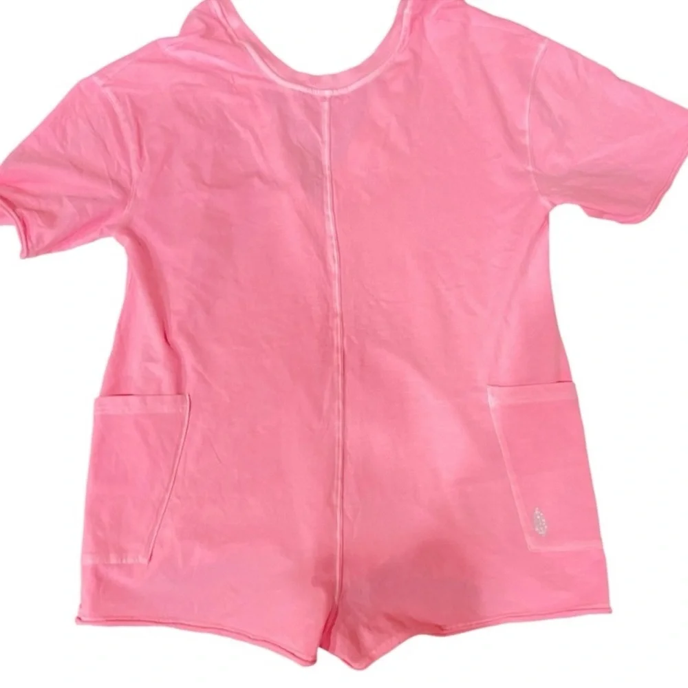 NWOT FREE PEOPLE Movement Hot Shot Tee Romper SZ: M - Picture 4 of 5